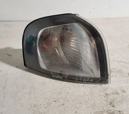Front indicator light