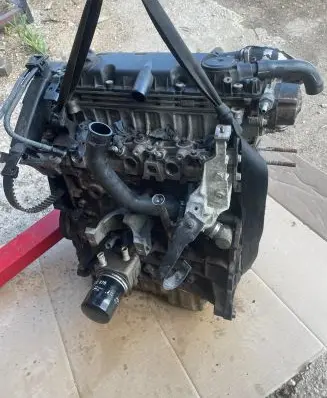 Peugeot 206 Engine