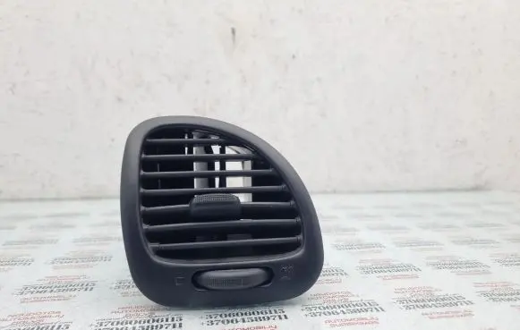 Seat Alhambra (Mk1) Dashboard side air vent grill/cover trim 7M1819704F