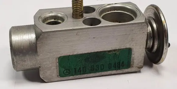 Mercedes-Benz E W124 Air conditioning (A/C) expansion valve 1408300484