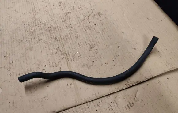 Jeep Grand Cherokee Engine coolant pipe/hose