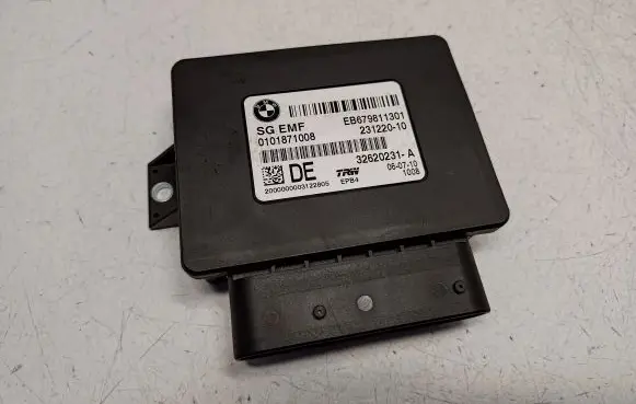 BMW 5 F10 F11 Rear brake EMF control unit/module 6798113 34436798113 34436850846