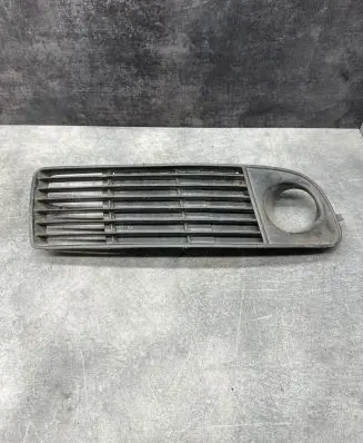 Audi A6 S6 C5 4B Front bumper lower grill 4B0807682H