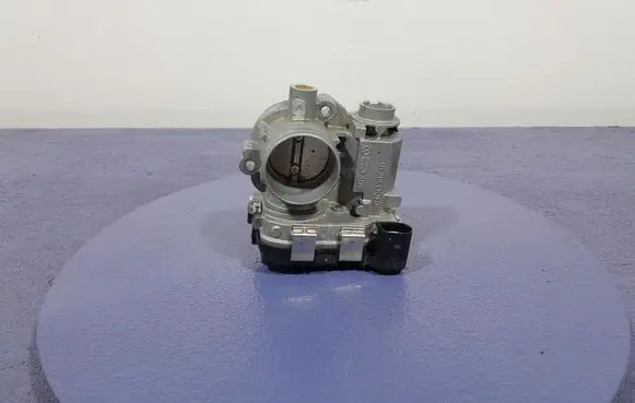 Skoda Fabia Mk3 (NJ) Throttle body valve 04C133062D