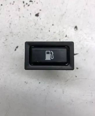 Toyota Avensis T250 Fuel tank opening switch 156795