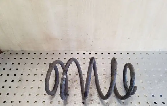 Nissan Qashqai Front coil spring