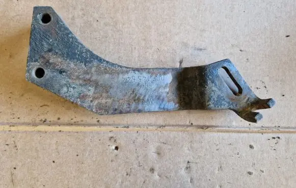 Volkswagen Caddy Power steering pump mounting bracket 027145544