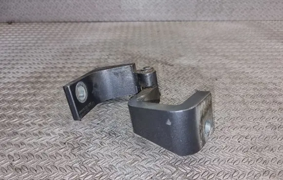 Volkswagen Transporter - Caravelle T5 Front door upper hinge 7H0831401