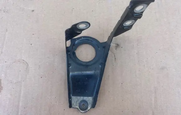 BMW X3 G01 Fender mounting bracket 7397513