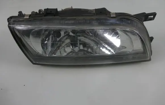 Nissan Almera Headlight/headlamp