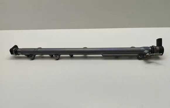 Fuel main line pipe