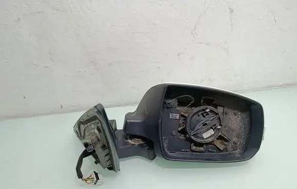 KIA Sorento Front door electric wing mirror