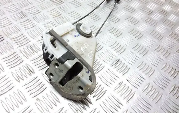 Subaru XV Rear door lock