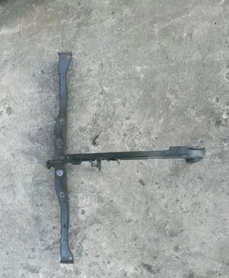 Top upper radiator support slam panel