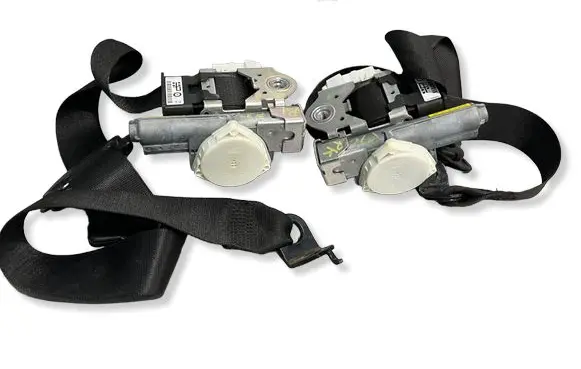 BMW 4 F32 F33 Set of seat belts 34119627 34119626