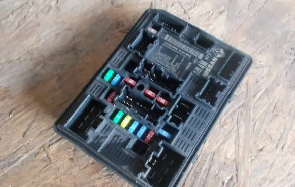 Renault Talisman BSM Control unit 284B60956R