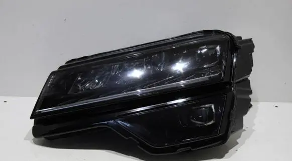 Skoda Karoq Headlight/headlamp 57B941015D 0021590402 20PL8935