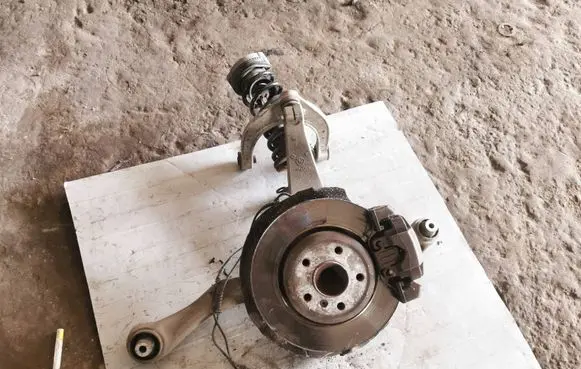 BMW 5 F10 F11 Front wheel hub