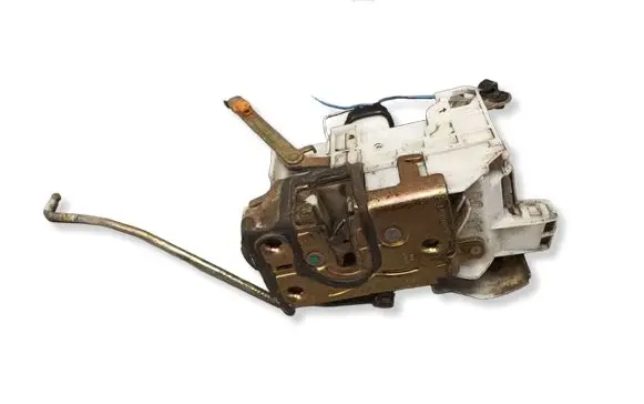 Toyota Avensis T220 Front door lock 