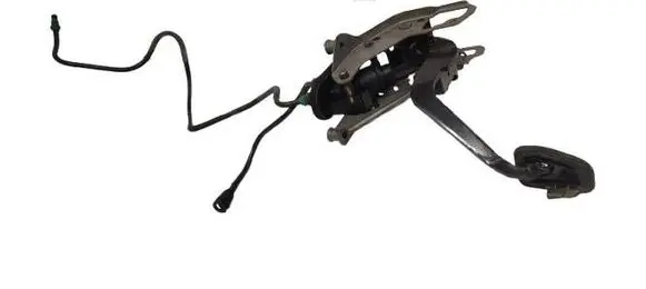 Ford Fiesta Clutch pedal 8v517519AF 091EA17120808