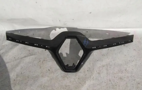 Renault Kadjar Front bumper upper radiator grill 623103685r
