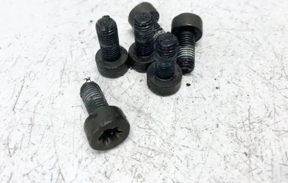 Mazda 3 I Nuts/bolts 