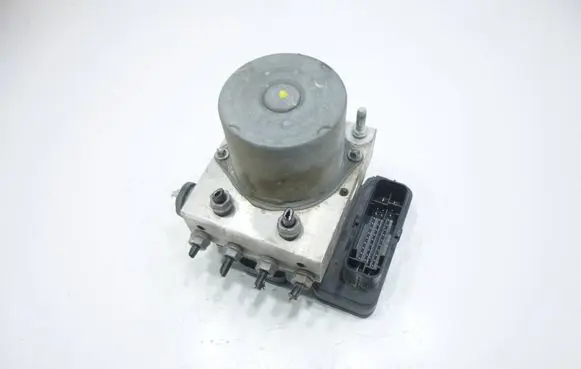 Skoda Fabia Mk3 (NJ) ABS Pump 6C0907379R 6R0907379BA