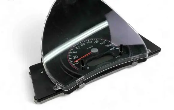 Speedometer (instrument cluster)