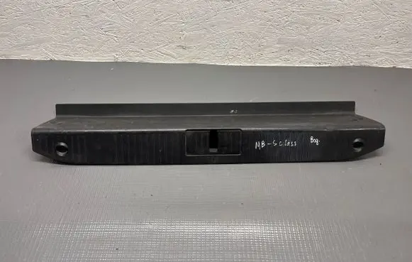 Mercedes-Benz S W221 Trunk/boot sill cover protection A2216900041 A2216900441