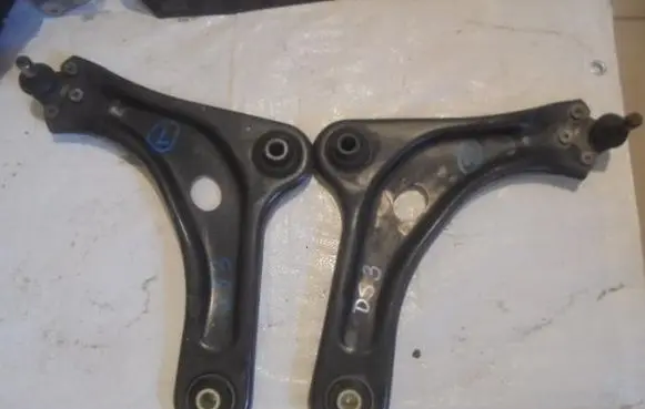 Citroen DS3 Front control arm