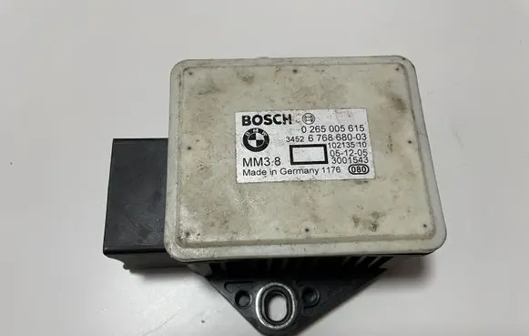 BMW 5 E60 E61 Acceleration sensor 6768680