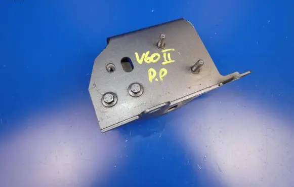 Volvo V60 Fender mounting bracket 