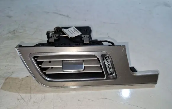 Mercedes-Benz E W212 Dashboard side air vent grill/cover trim 08641