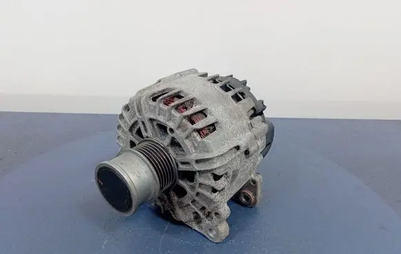 Skoda Octavia Mk3 (5E) Generator/alternator 04C903021A