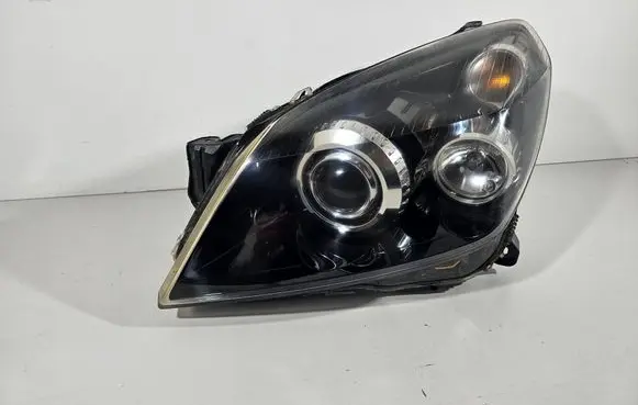 Opel Astra H Headlights/headlamps set 