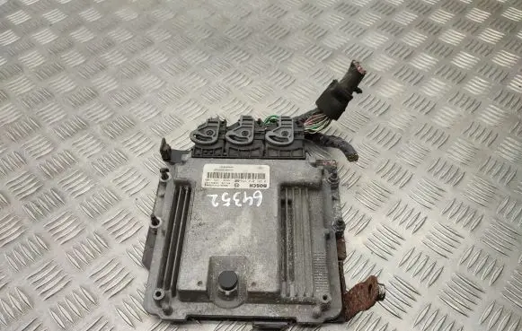 Renault Laguna III Engine control unit/module 0281014354 8200726880