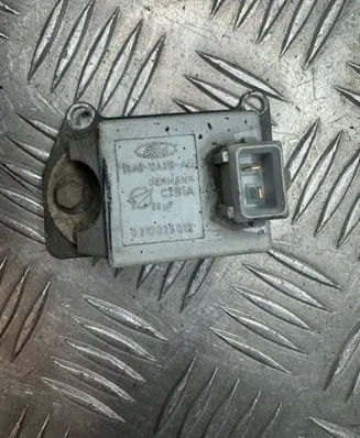 Ford Focus Ignition amplifier control unit 93AB12A019AB 0310025012 C7B1A