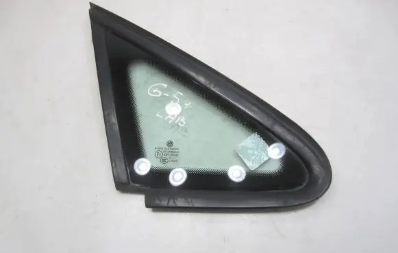 Volkswagen Golf Plus Front triangle window/glass 5M0845412B