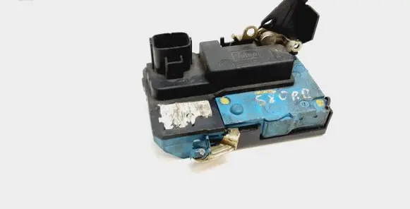 Volvo XC90 Front door lock 30663042