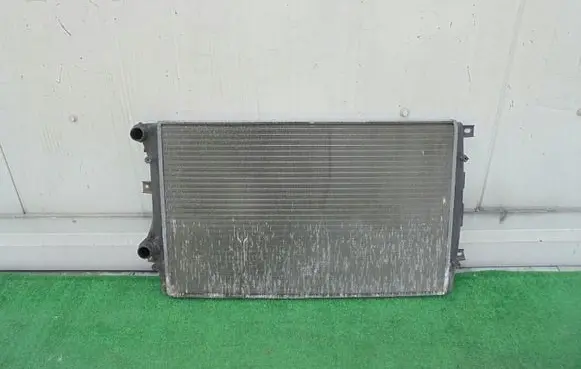 Audi A3 S3 8P Coolant radiator 1K0121253AA