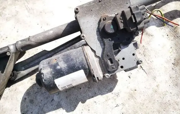 Citroen C4 I Wiper motor 404638