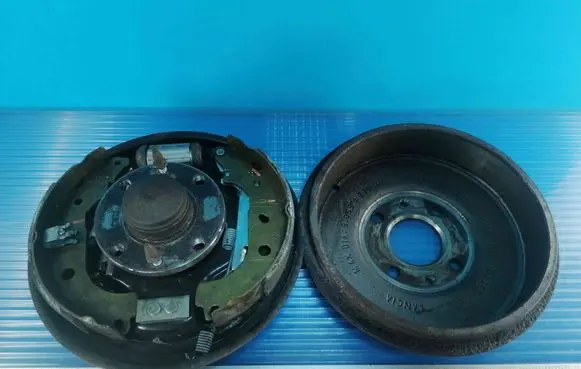 Citroen Nemo Drum brake (rear) 424754 1609312580 1611509680