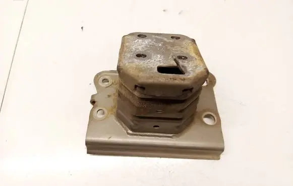 Toyota Corolla Verso AR10 Front bumper mounting bracket 