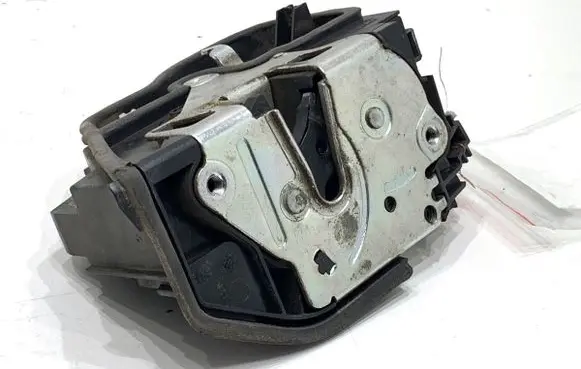 BMW 5 F10 F11 Front door lock 7229461