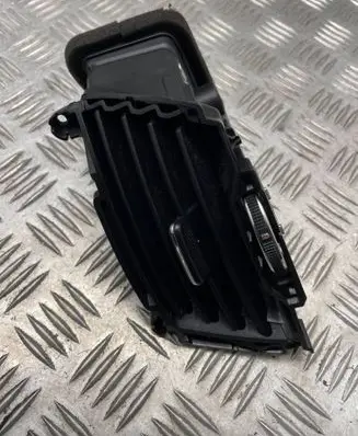 Dash center air vent grill