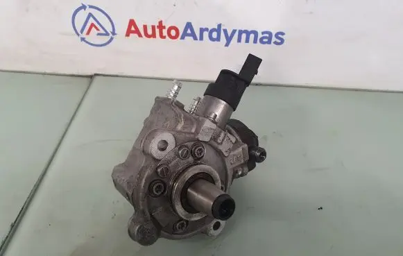 BMW 3 F30 F35 F31 Fuel injection high pressure pump 13518597819