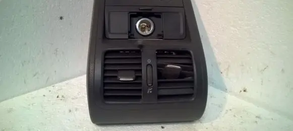 Volkswagen PASSAT B6 Rear air vent grill 3C0864298 3C0819203