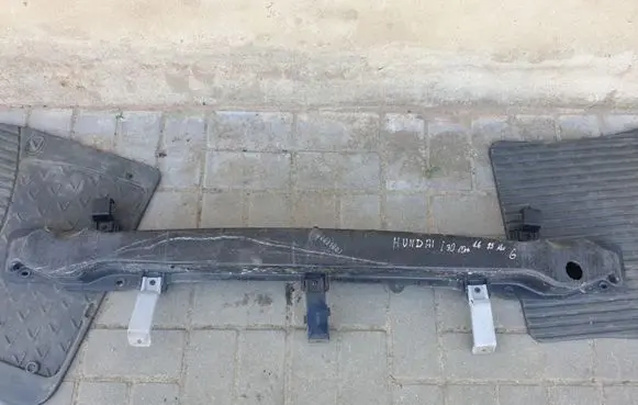 Hyundai i30 Rear bumper cross member