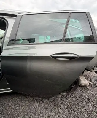 Opel Astra K Rear door 