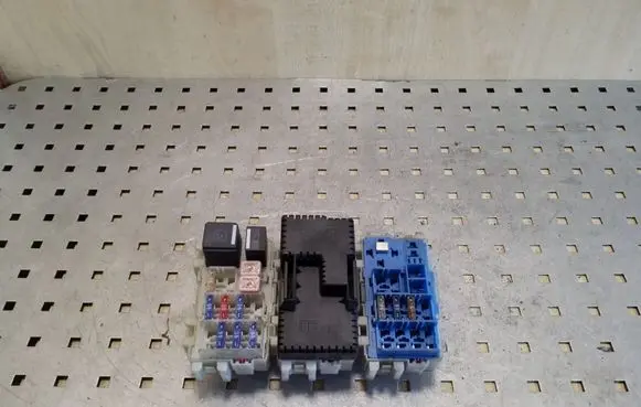 Volvo S80 Fuse box set 6G9T14K131DA